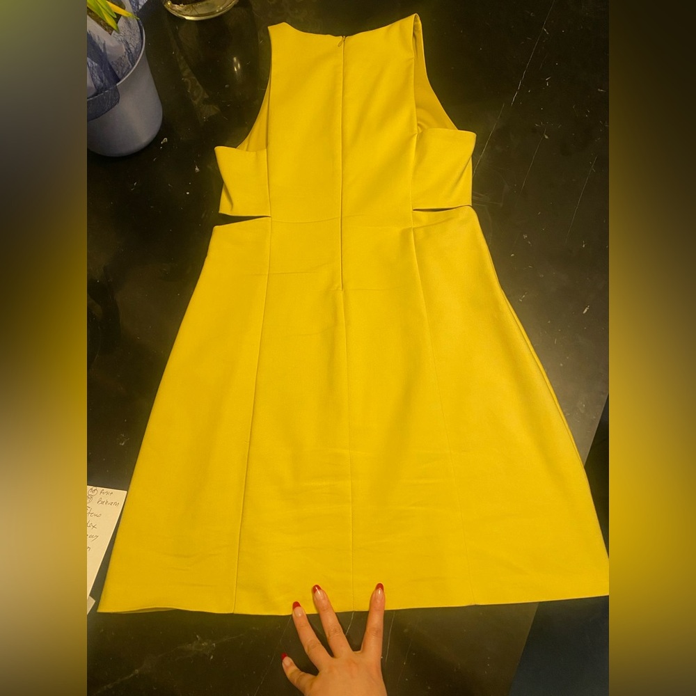Yellow ZARA cutout dress - Picture 8 of 14